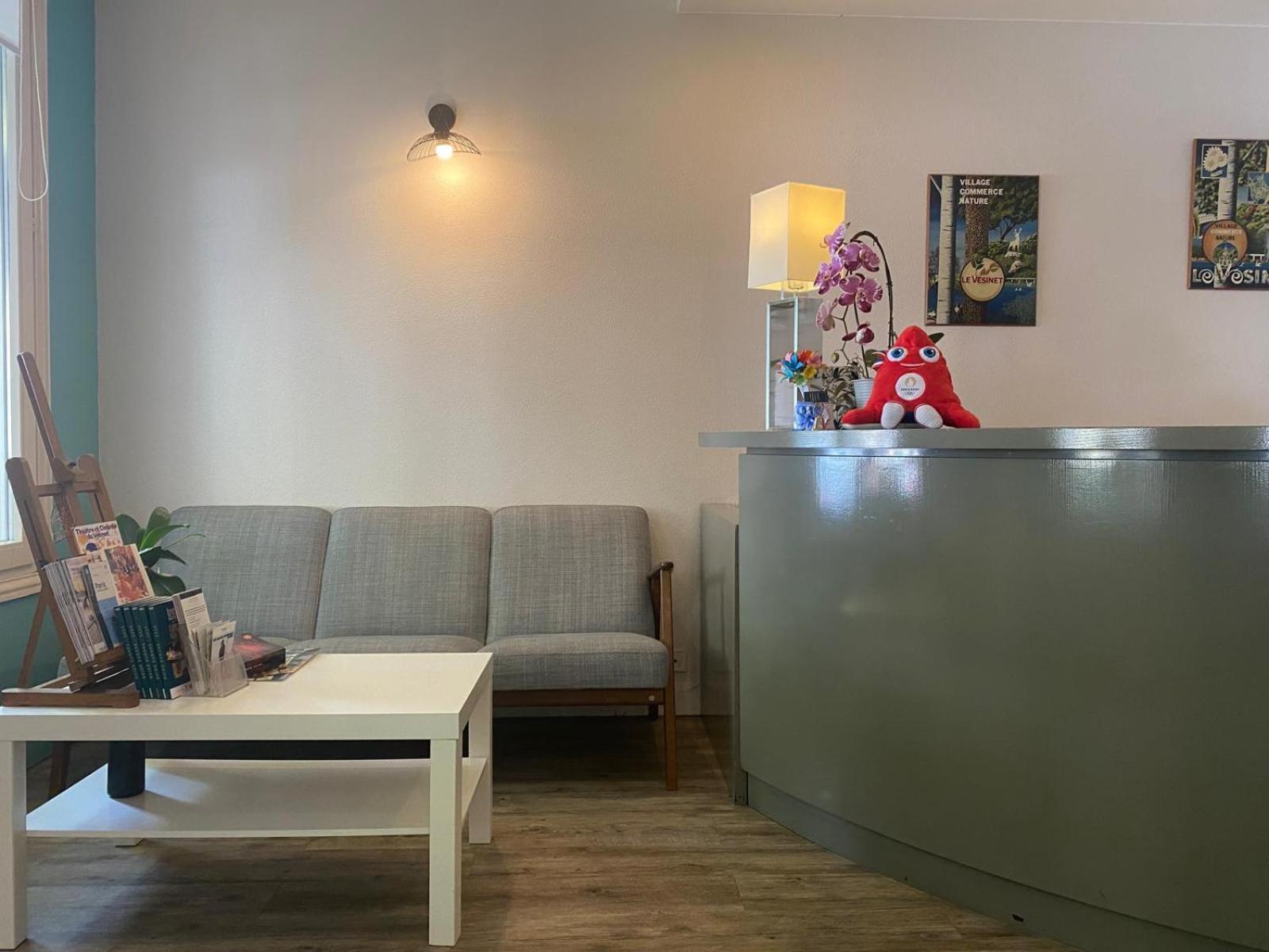 Hotel Paris Vesinet- Logis Hotel Restaurant Le Vésinet エクステリア 写真