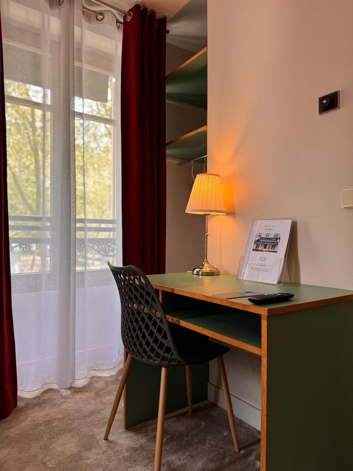 Hotel Paris Vesinet- Logis Hotel Restaurant Le Vésinet エクステリア 写真